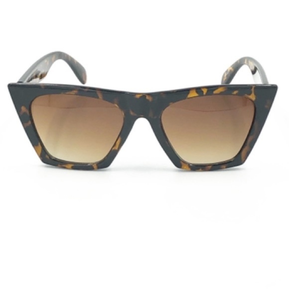 Nordstrom Accessories - Square Cat Eye Tortoise Shell Sunglasses NWOT